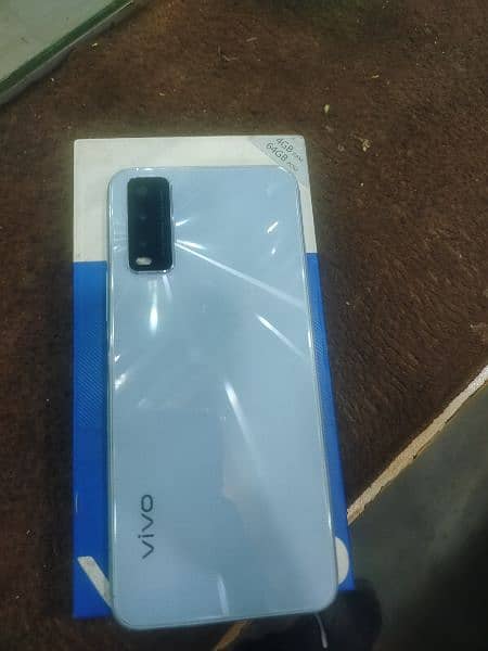 vivo Y20 with Box 4