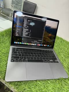 2019 MacBook Pro 13.3 Core i5 Ram 16 SSD 256 Excellent Condition