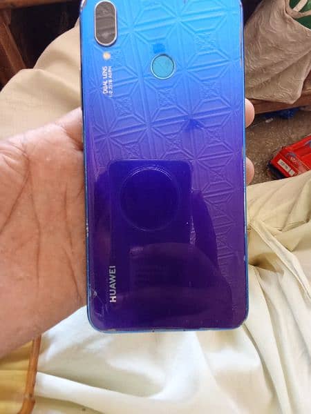 Huawei nova 3i 1