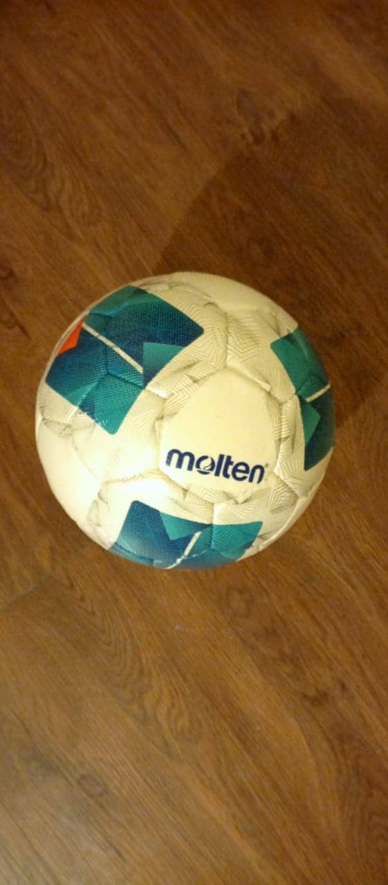 Molten Football ForSale |Hand Made| Made in  pakistan | High Quality | 4