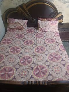 used bed but in good condition