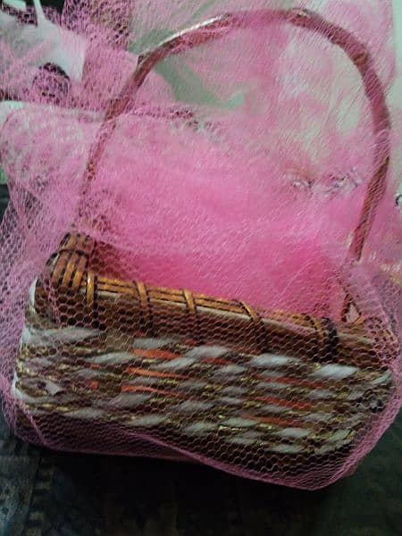 Gift Baskets and Decorativre Trays 5