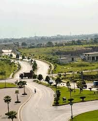 1 Kanal Plot For Sale At Very Ideal Location In Bahria Town Lahore 3