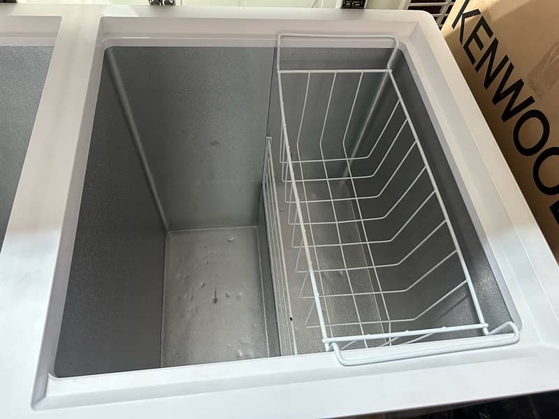 Haier freezer 2 door 4