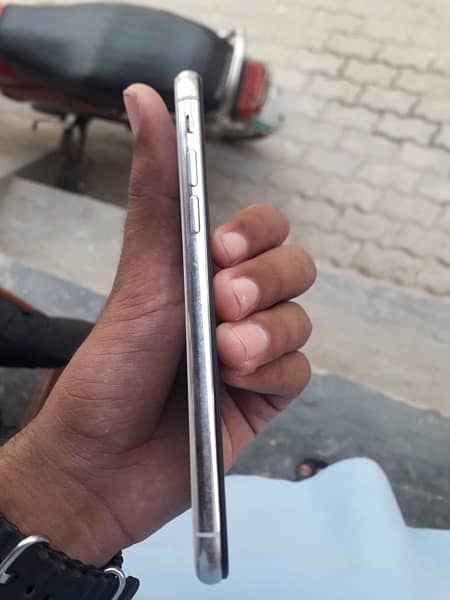 iPhone X 10 by 10 3