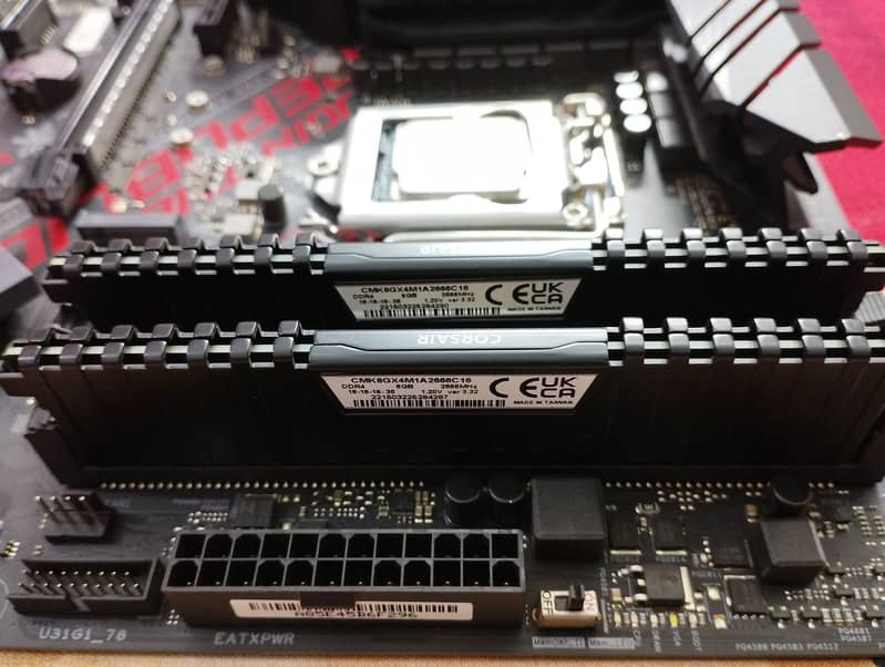 ASUS ROG STRIX Z390-H GAMING, Intel i7-8700 Processor, CorsairDDR4 RAM 6