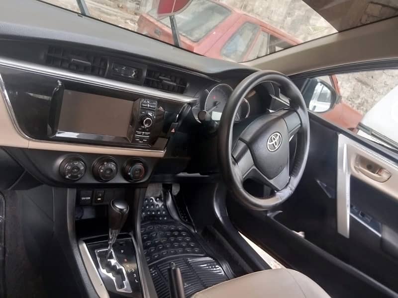 Toyota Corolla Altis Automatic 2016 4