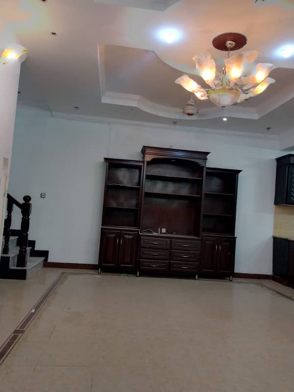 12 Marla Corner Upper Portion Available For Rent 2