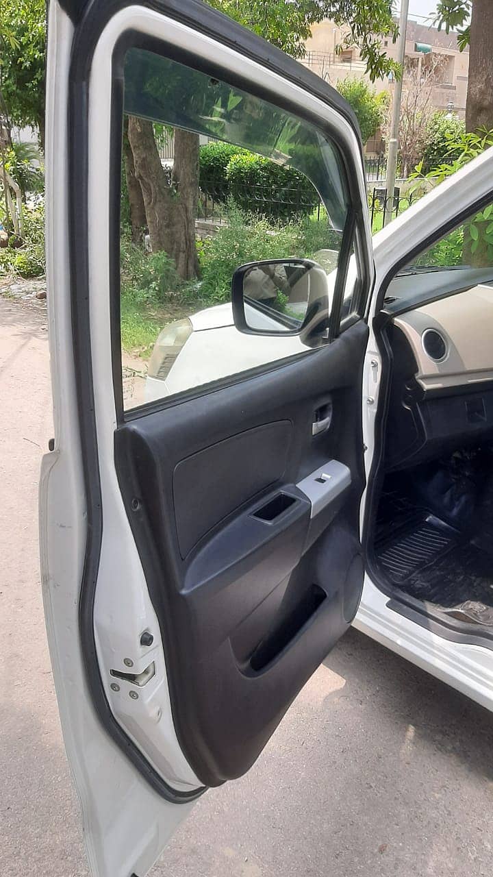 Suzuki WagonR Family Used For Sale 11