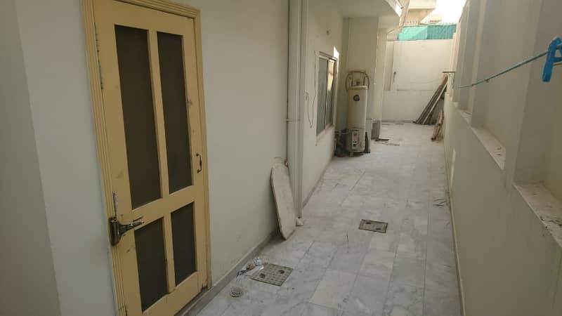 3 Bedrooms Lower Ground Portion For Rent 3