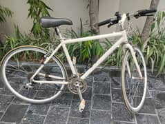 Fuji Hybrid Bicycle Abolute 2.1