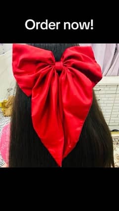 pack of 4 bow scrunchies with large bow clip