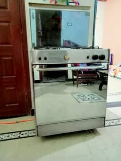 Gas Oven - Good Condition, in Rs. 15,000