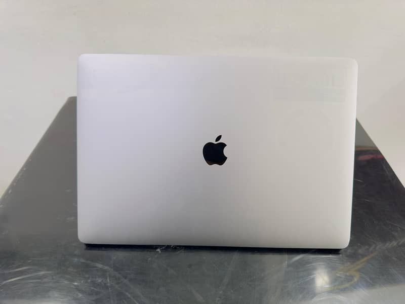 Apple Macbook Pro Core i9 2019 2