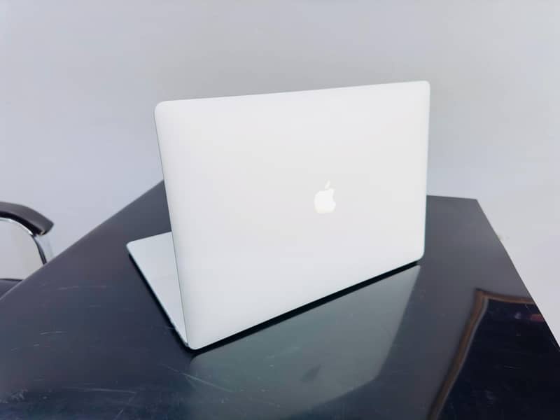 Apple Macbook Pro Core i9 2019 3