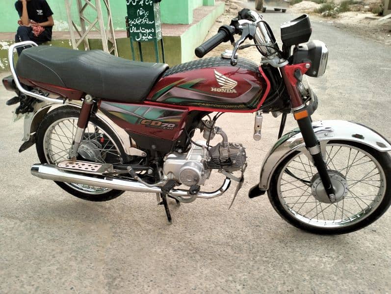 urgent sale vip home use bike in khanewal 3