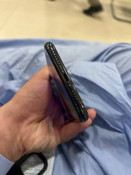 iPhone 11pro max 64 gb battery 91 full ok on water Approve 1