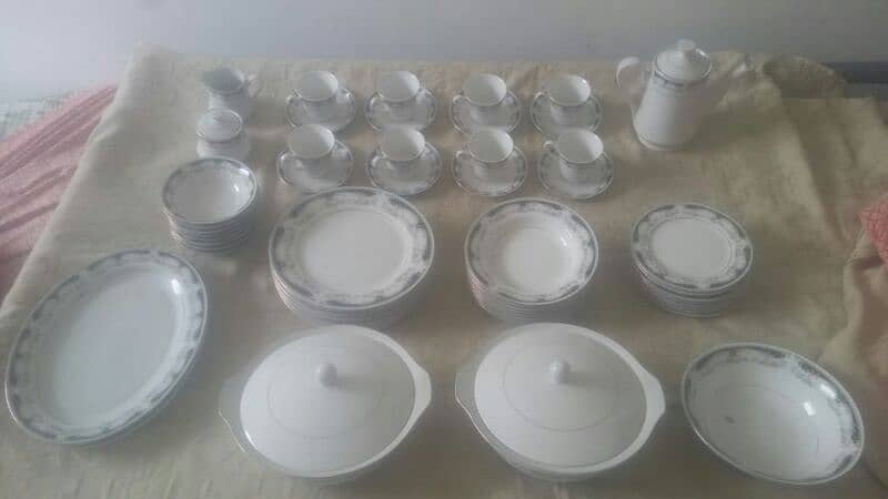 Dinner Set 3