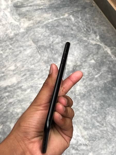 IPHONE 7plus 128gb PTA 5