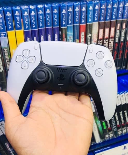 PS5 CONTROLLER 0