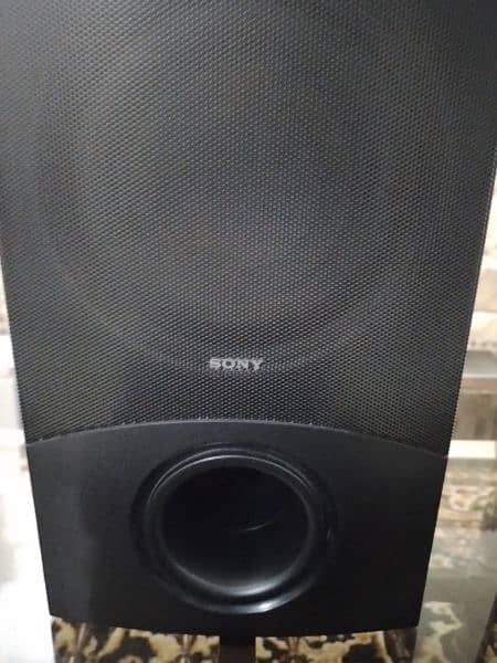 Sony / Onkyo 5.1 surround sound system 6