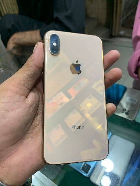 iPhone xs. . 64gb. . all oky. . non PTA fuctry unlock 0