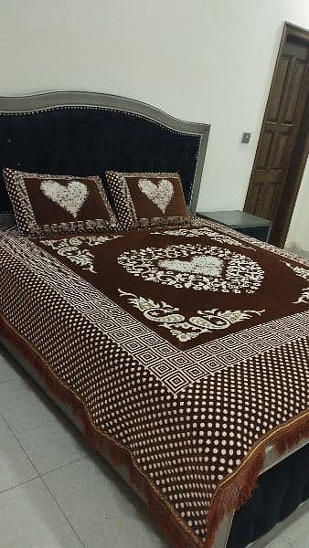 Bed Set for sale . 6