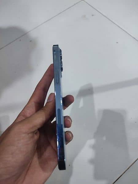 Iphone 13 pro max PTA , 256gb 4