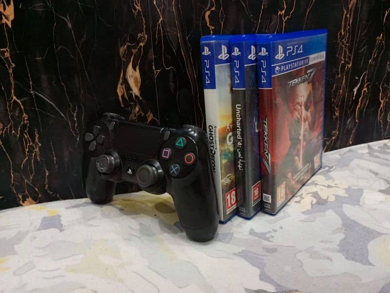 Used Playstation 4 Console with Games 1