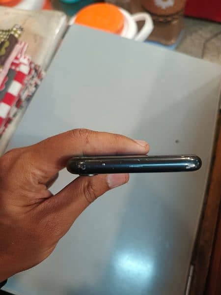 iphone xr 128gb fresh condition number 03145513043 only watsaap 0