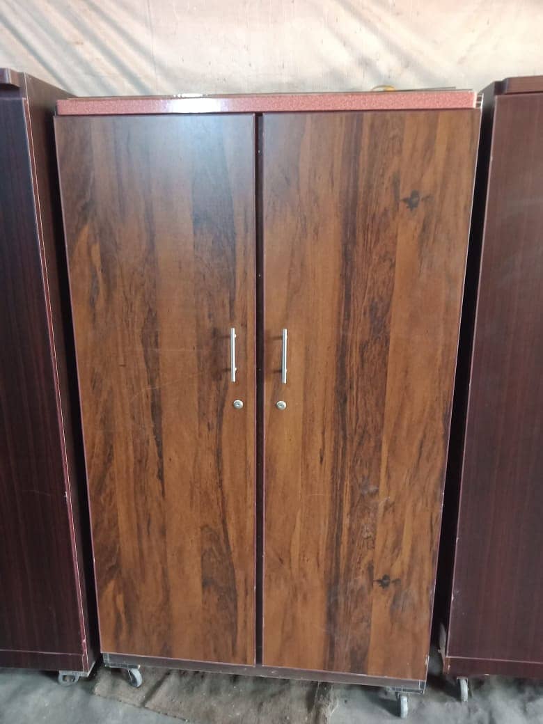 Wardrobe / Cupboard / Almari / wooden wardrobe/2 door wardrope 0