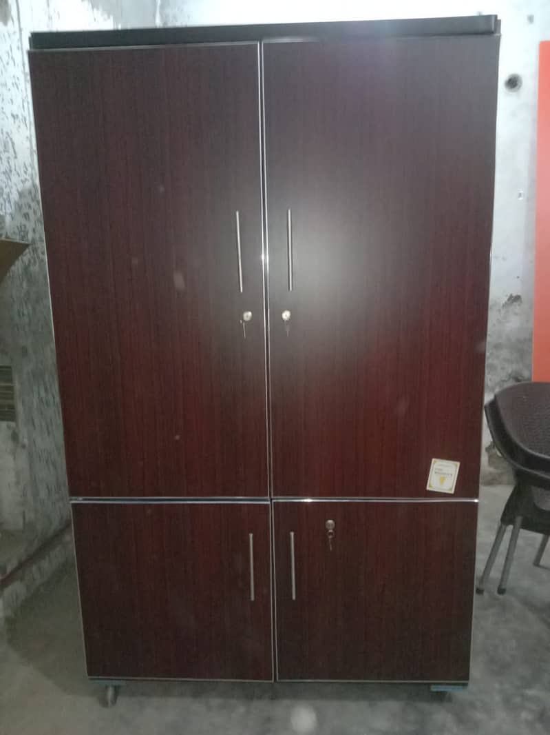 Wardrobe / Cupboard / Almari / wooden wardrobe/2 door wardrope 5