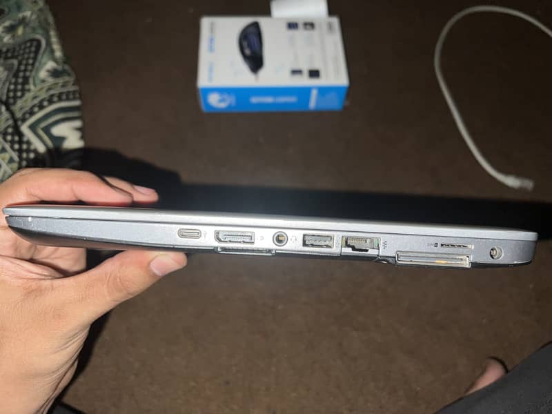 HP EliteBook 740 G3 11