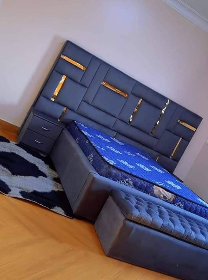 bed set/king size/double bed/with side tables/dressing table 13