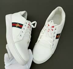 Men's sports shoes,White