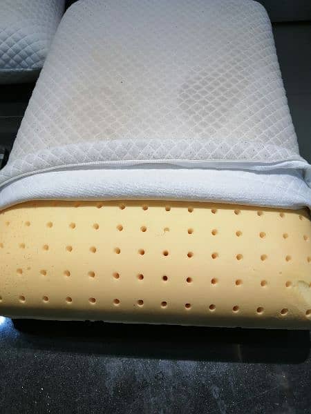 Orthopedic pillow 2