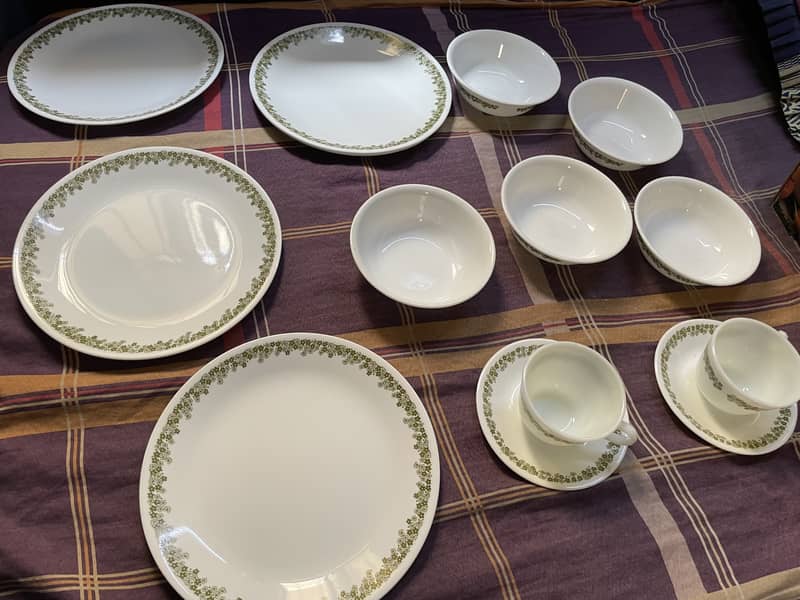 Corelle dinner set 7