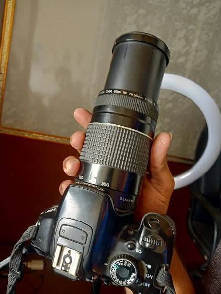 Canon DSlR With 75.300MM Len's 3