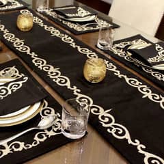 Table Runer 3Pcs
Fabric Velvet
 and curtons