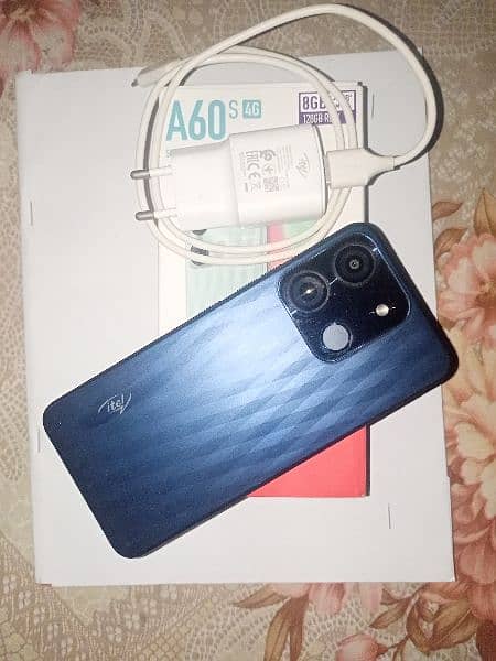 used itel mobile for sale contact no. 03308371798 1