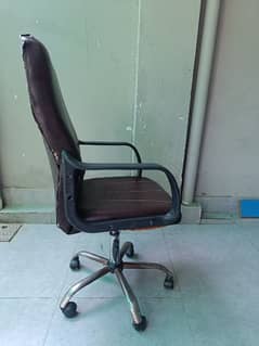 Computer chair in normal condition