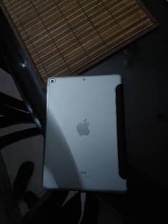 ipad 6th gen 32GB