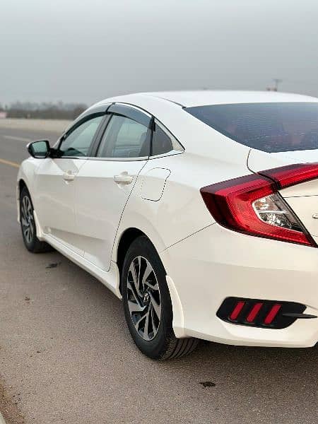 Honda Civic VTi Oriel 2018 all ok car h tyre ok h 2