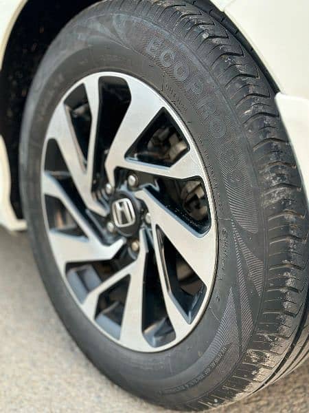 Honda Civic VTi Oriel 2018 all ok car h tyre ok h 9