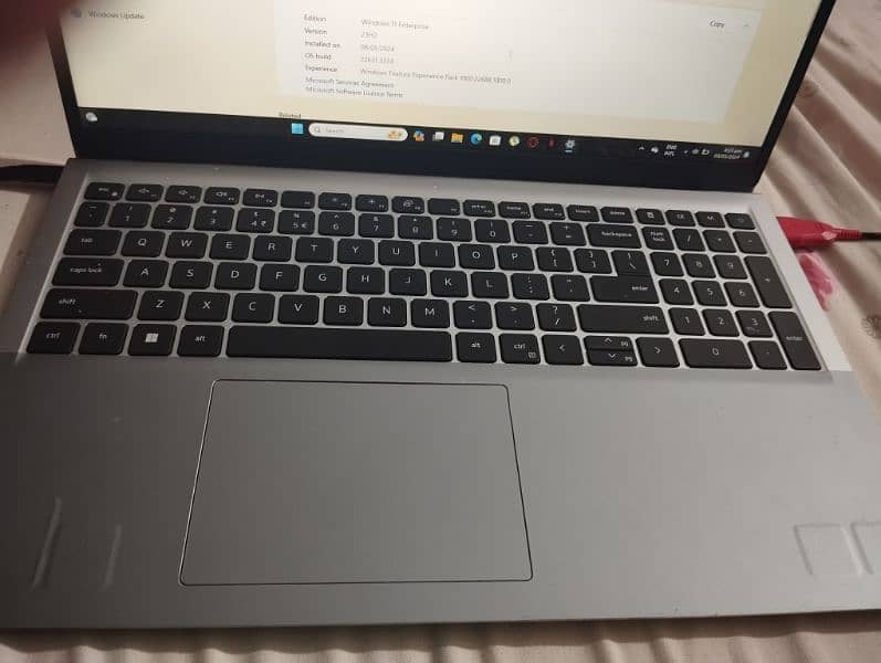 selling dell laptop 11 generation model 3511 silver color 2