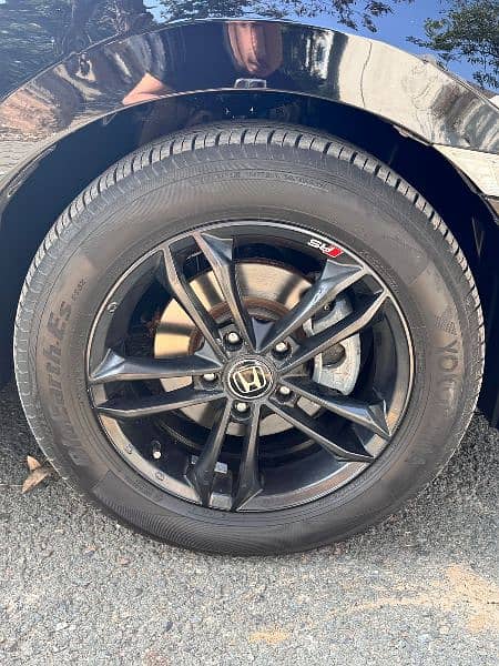 yokohama blueearth 215-55-16 tyres with rims 0