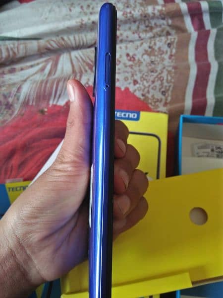 tecno spark 6 condition 10/9 VIP SET 8