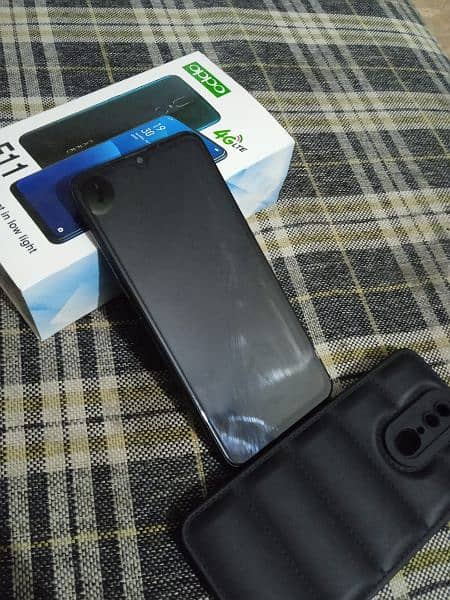 oppo f11 with box 1