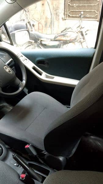 Toyota Vitz 2007 9