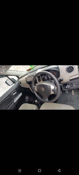 Suzuki Wagon R 2018 12